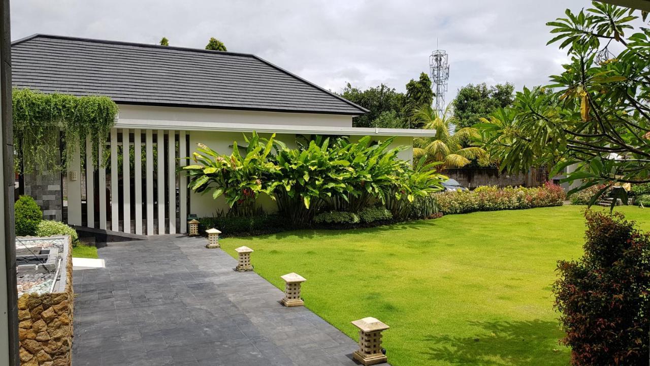 Koen's * Sanur (Bali)